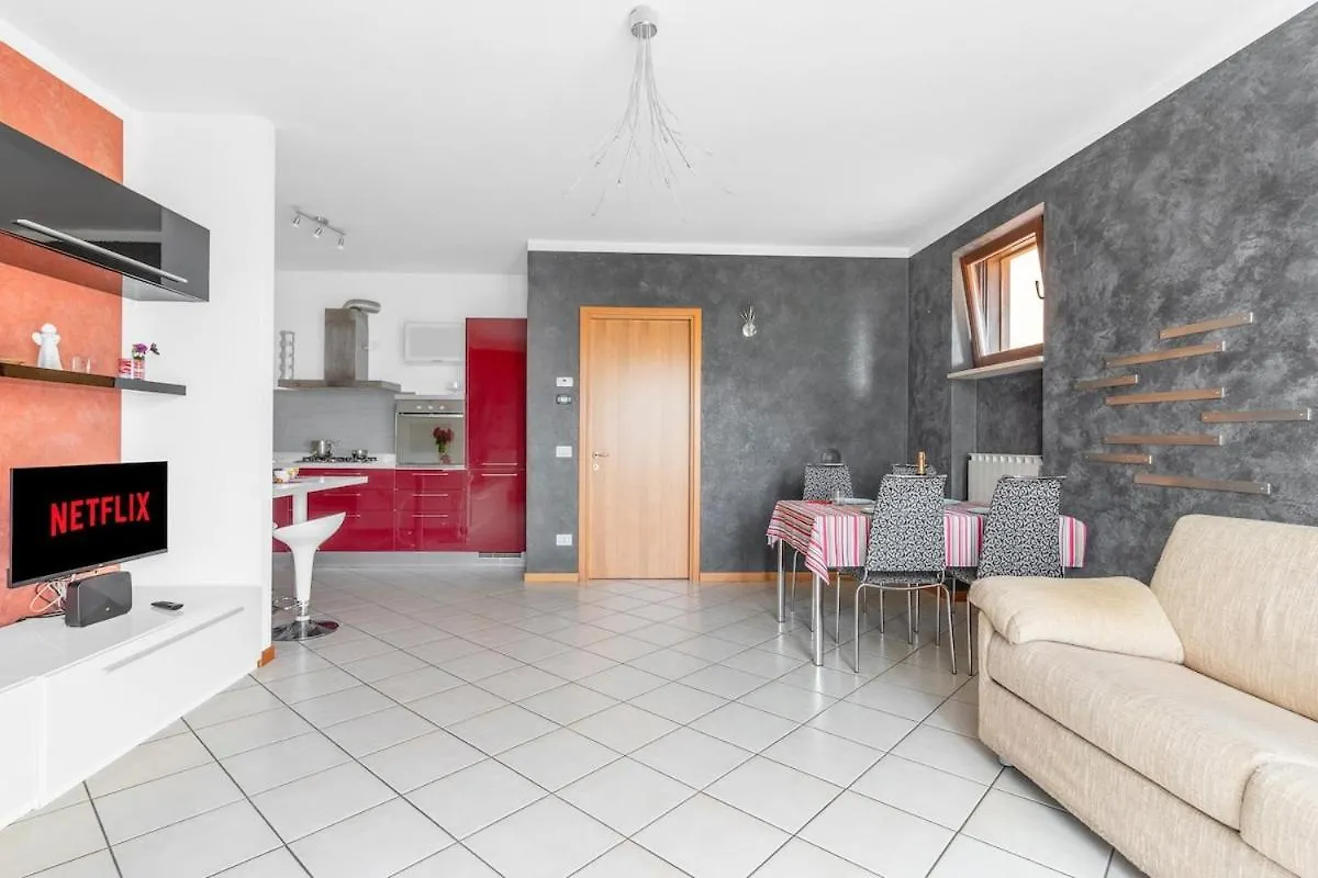 Apartment Ortensia House With Garden And Solarium Area Soiano Del Lago Italy
