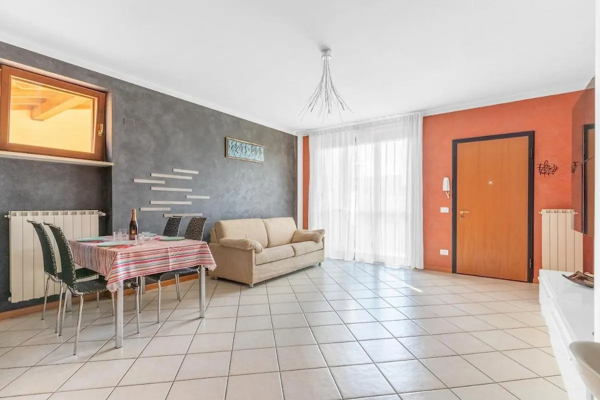 Ortensia House With Garden And Solarium Area Soiano Del Lago Apartment